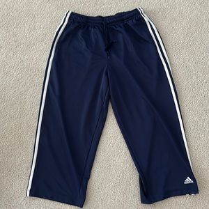 Adidas womens capri workout pants size Medium